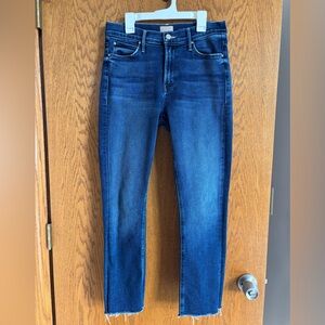 EUC MOTHER WOMEN’S The Mid Rise Dazzler Ankler Fray